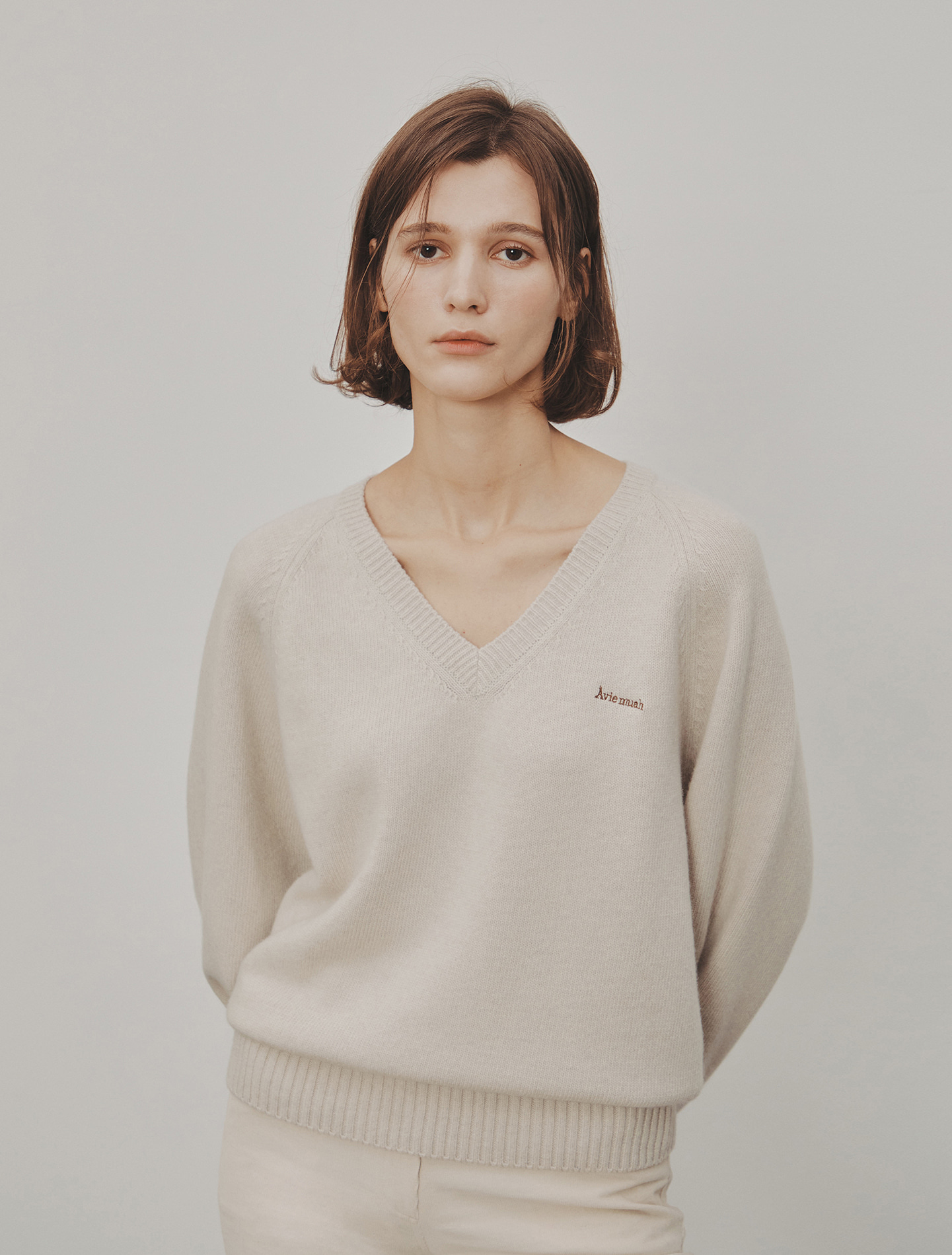 V-Neck Wool &amp; Cashmere Sweater (Beige)